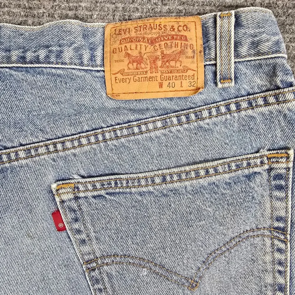 Vintage Y2K Levis 901 Jeans Mens 40x32 Relaxed Straight Leg Light Wash